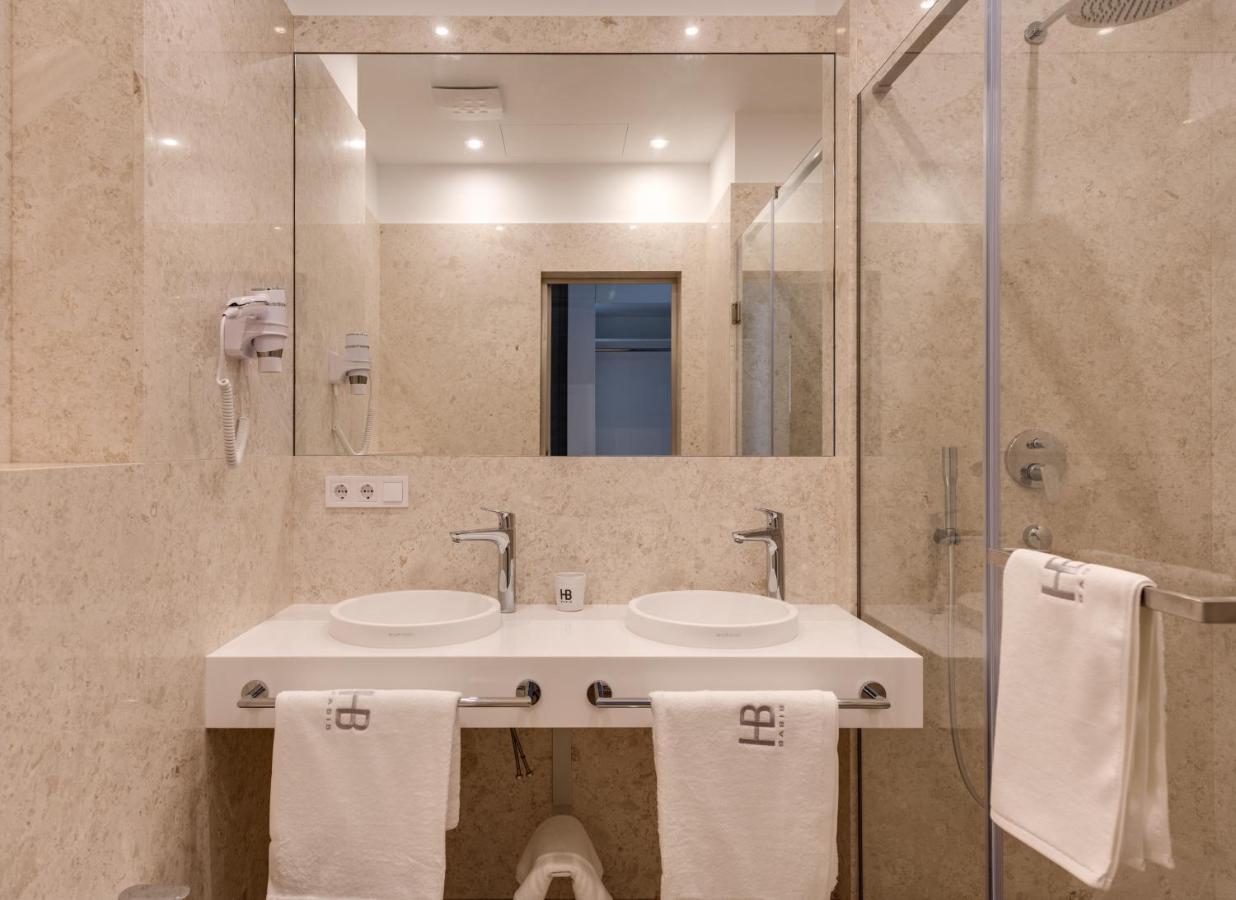 Basis Apartments - Adults Only Kiev Buitenkant foto